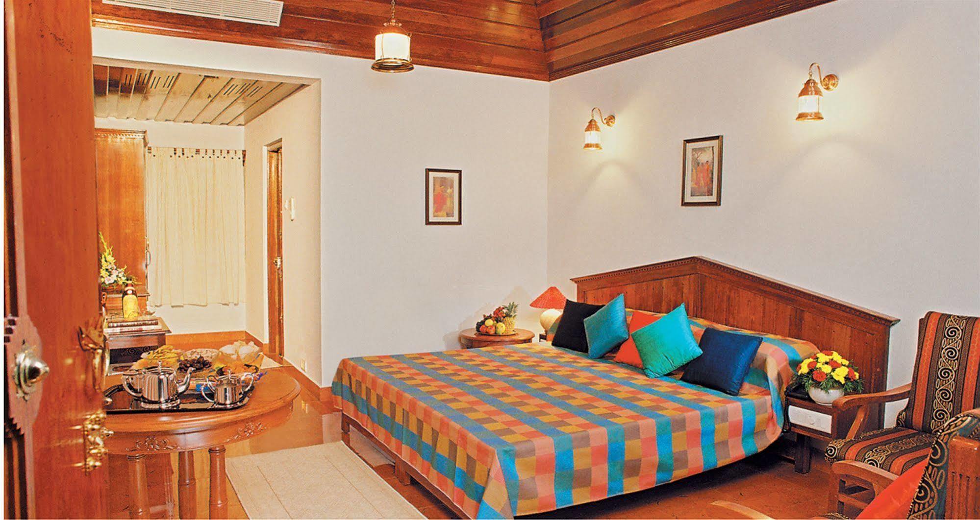 Cocobay Resort Kumarakom Bilik gambar